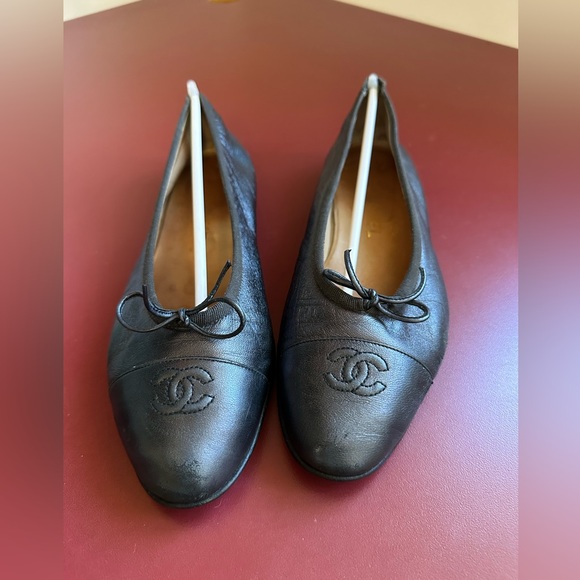 Chanel Classic Ballerines (Ballet Flats) in Soft Black Leather. Size 41. - Picture 1 of 8